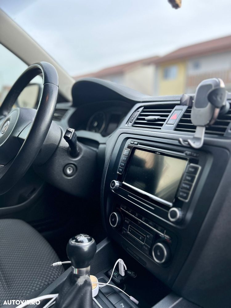 Volkswagen Jetta - 21