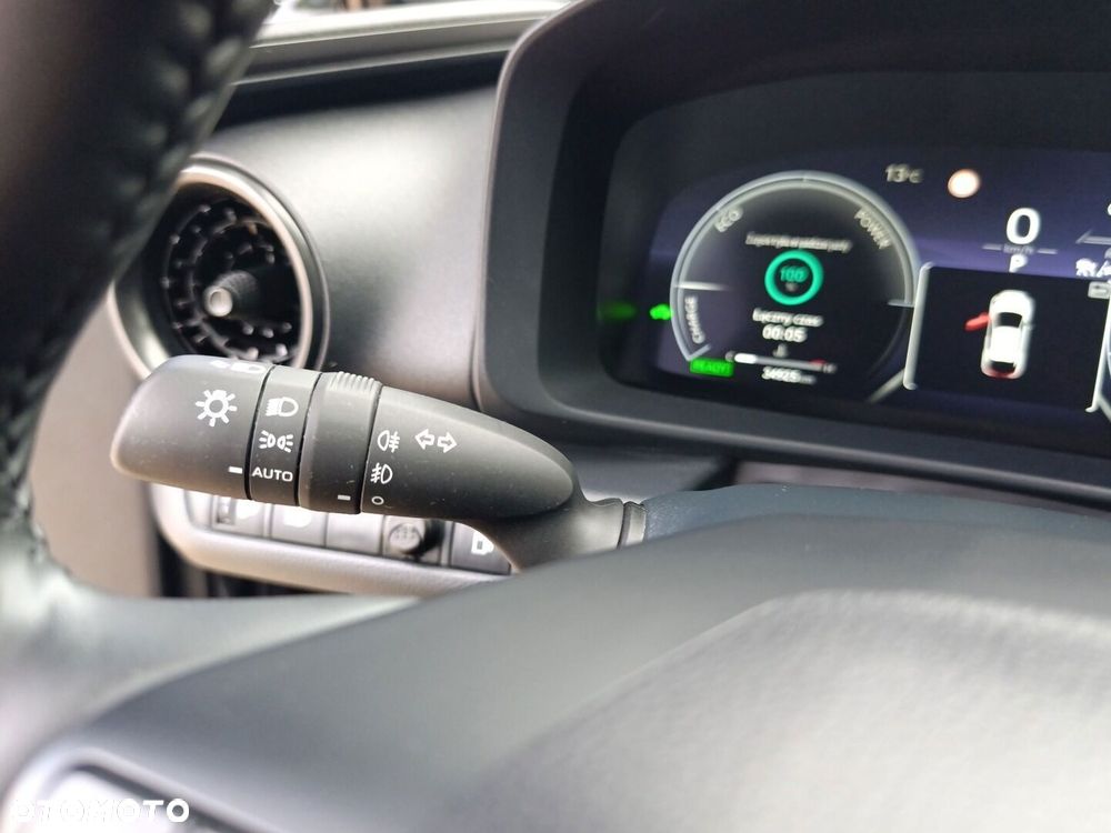 Toyota C-HR 2024