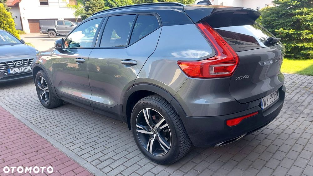 Volvo XC 40 D4 AWD Geartronic R-Design - 3
