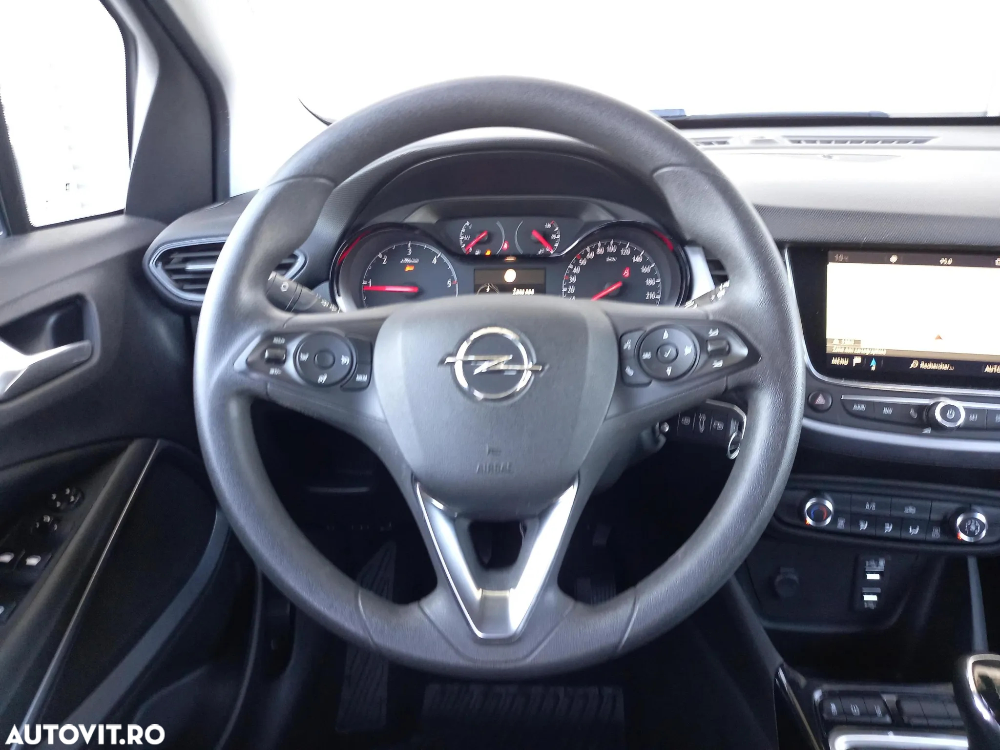 Opel Crossland - 16