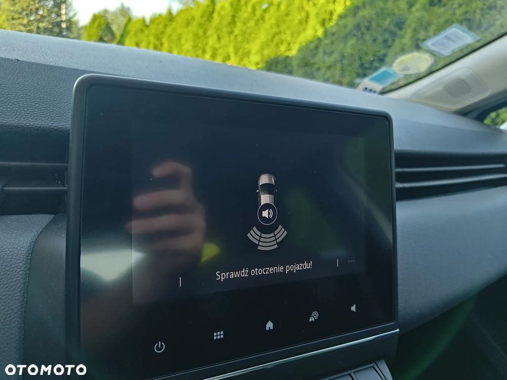 Renault Clio - 17