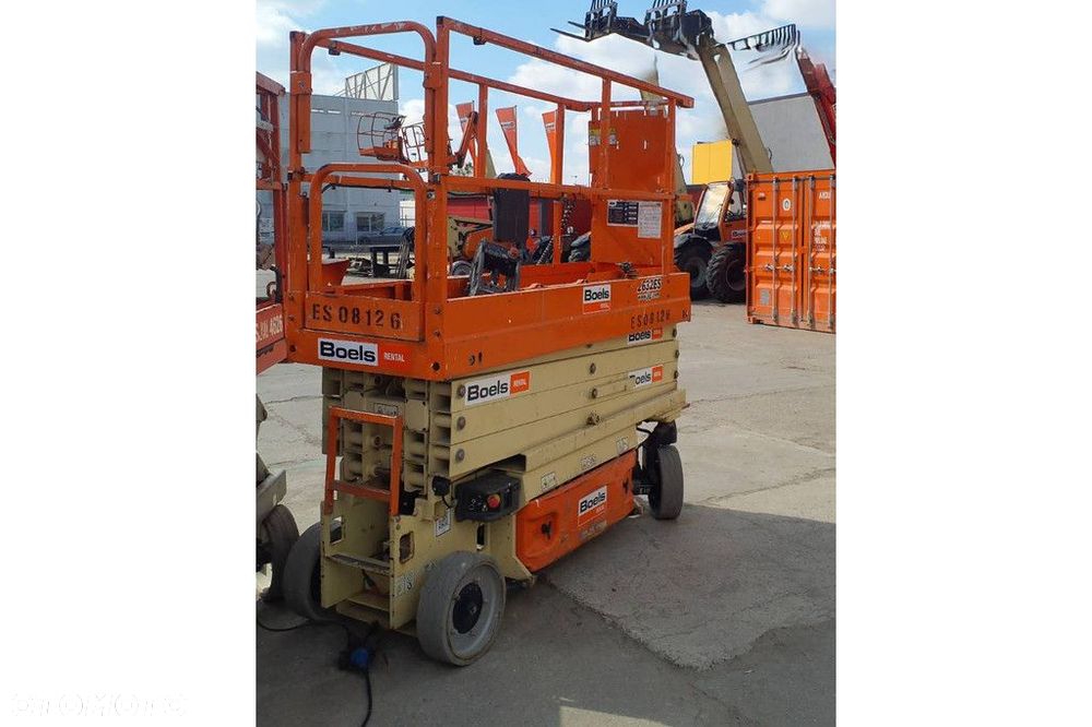 JLG 2632 ES - 1