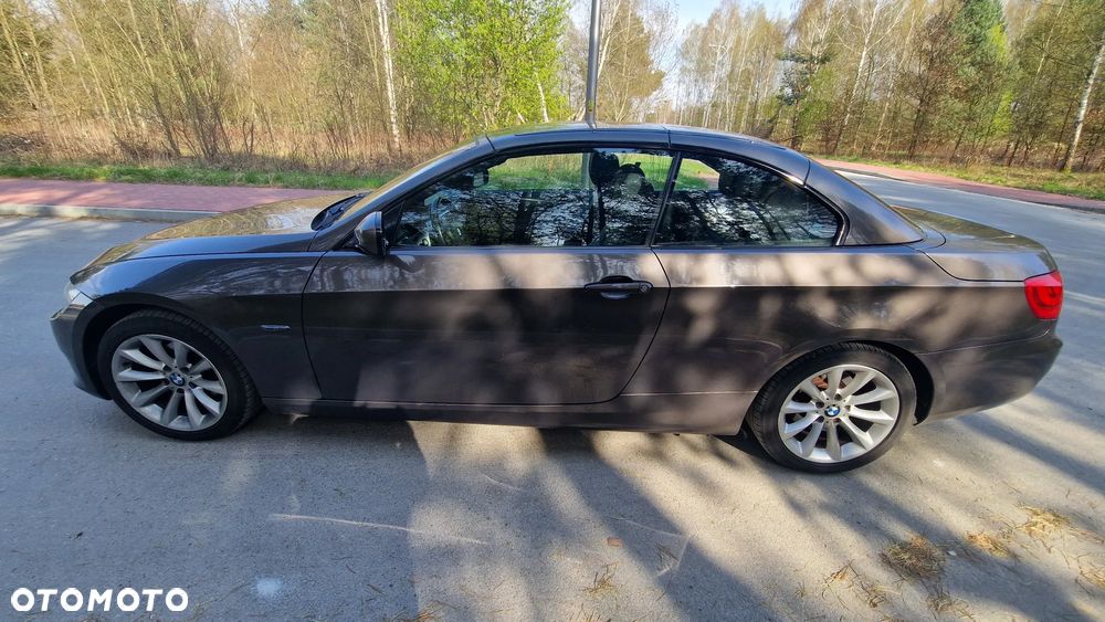 BMW Seria 3 318i M Sport Edition - 23