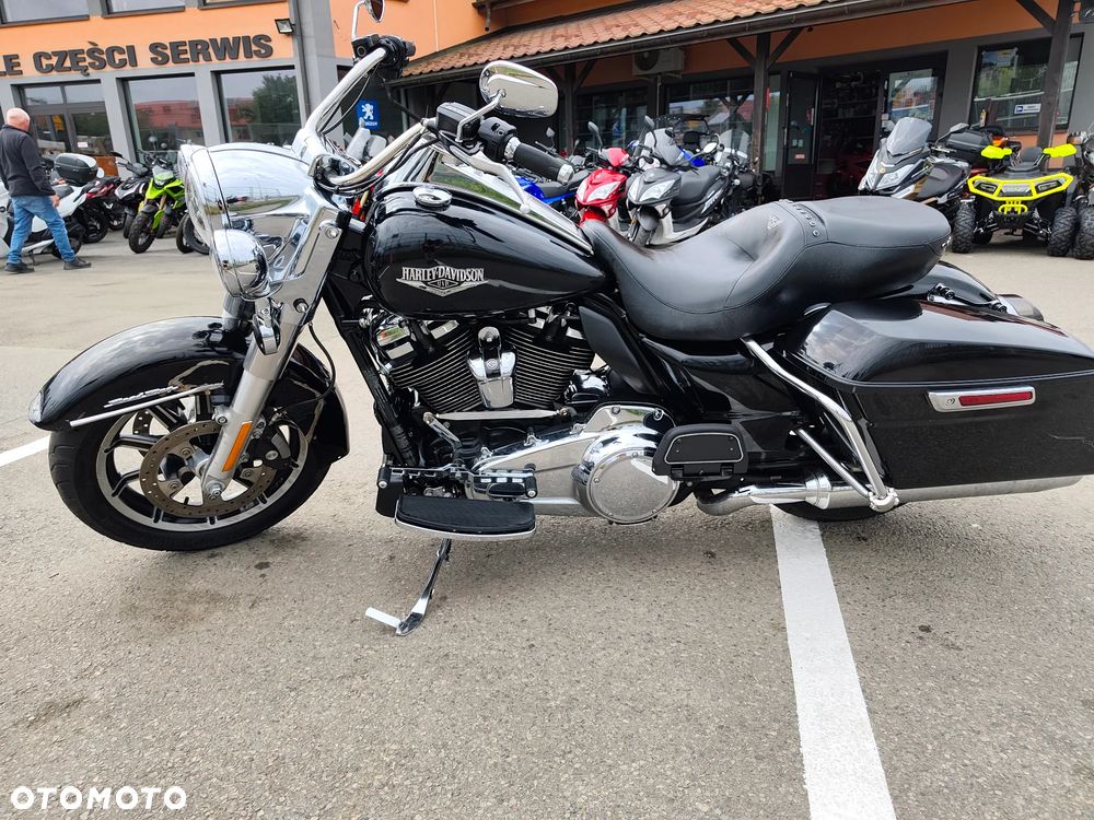 Harley-Davidson Touring Road King - 12