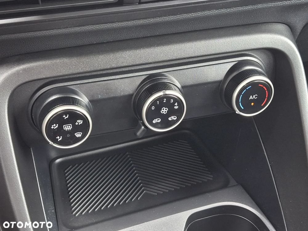 Citroën C3 1.2 T Plus - 13
