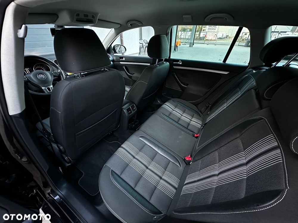 Volkswagen Golf 1.6 TDI Comfortline DSG - 11