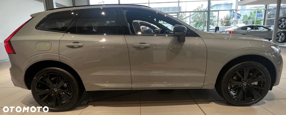 Volvo XC 60 T8 Plug-In Hybrid AWD Ultimate Black Edition - 16