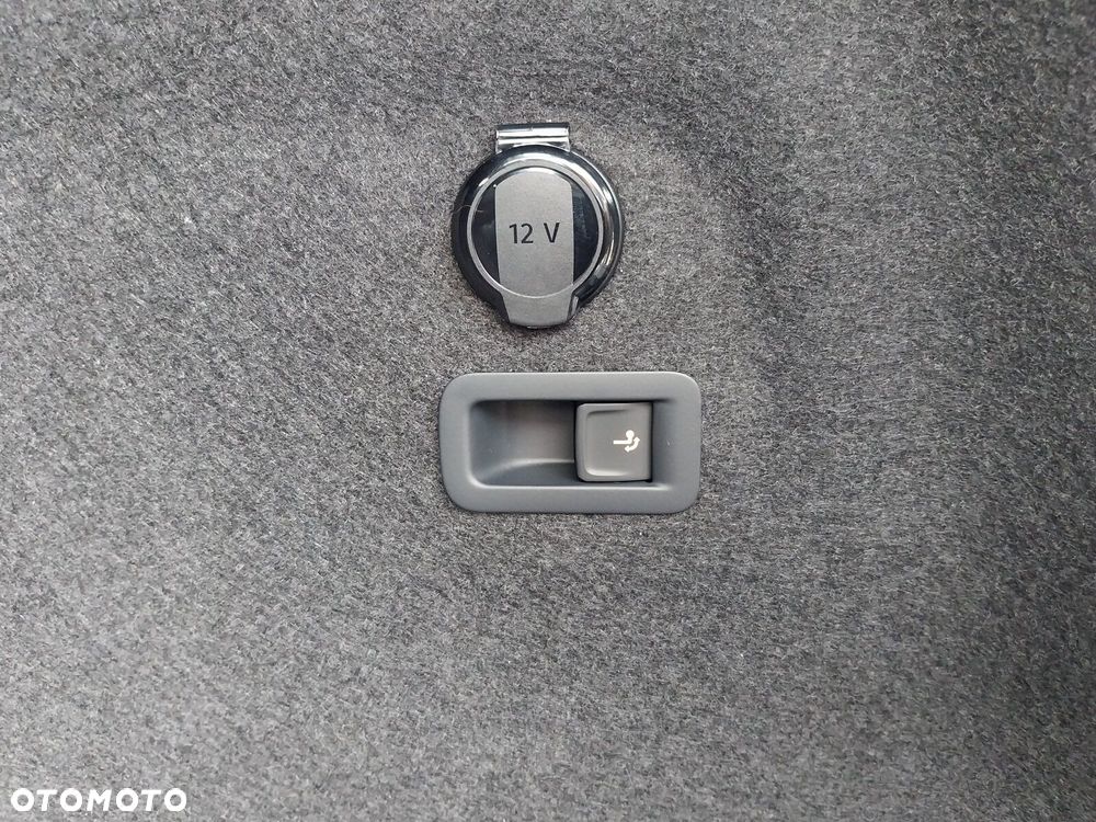 Volkswagen Golf Variant 2.0 TSI 4Motion R - 8