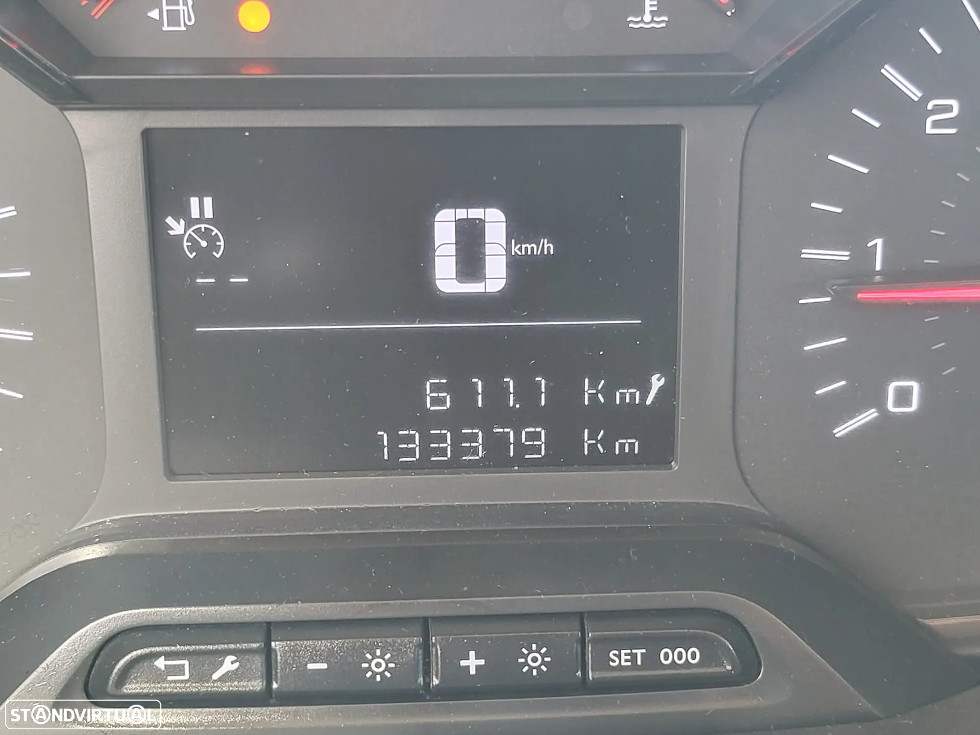 Peugeot Partner 1.6BlueHDI 100cv 3Lugares - 8