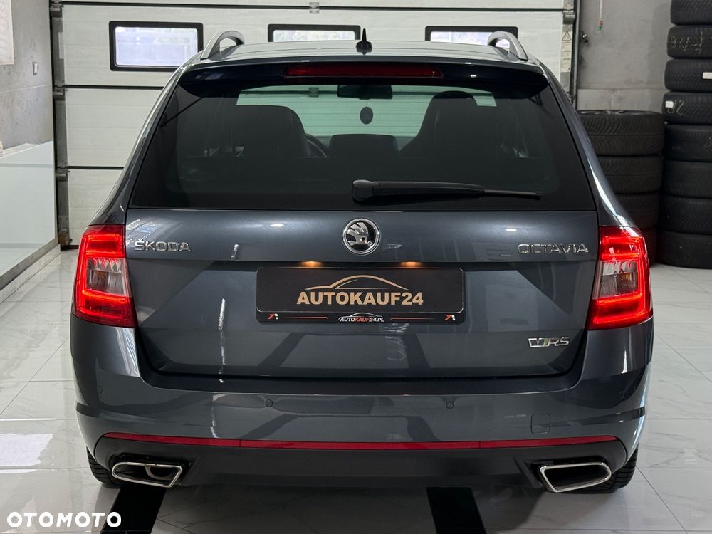 Skoda Octavia 2.0 TDI DSG RS - 8