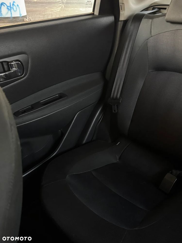 Nissan Qashqai - 10