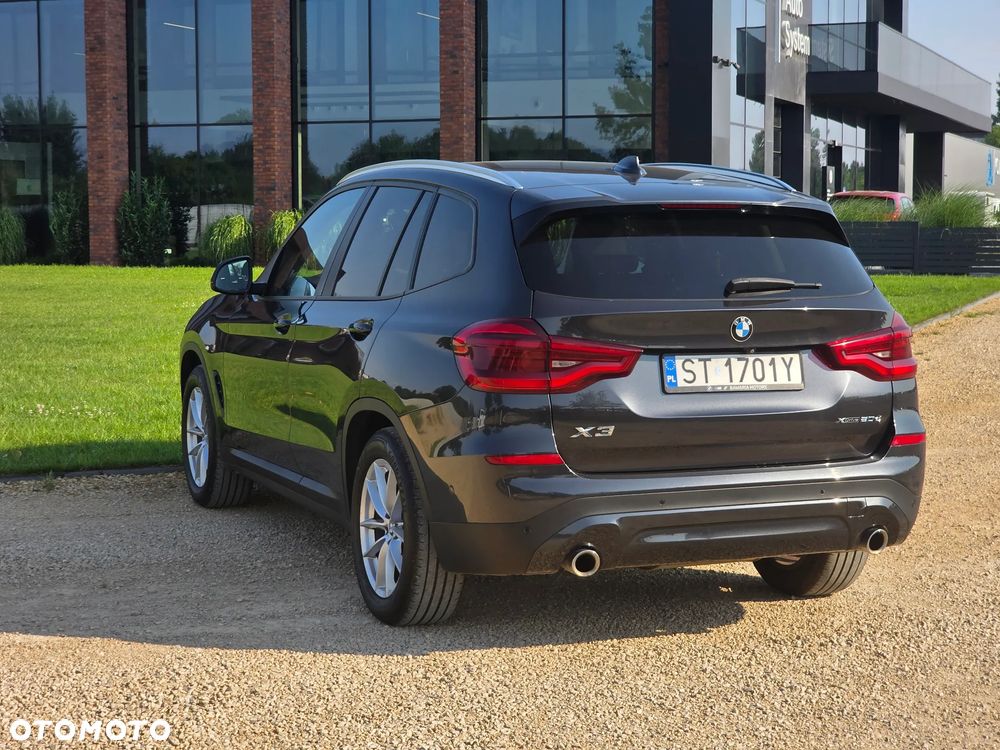 BMW X3 xDrive20d - 9