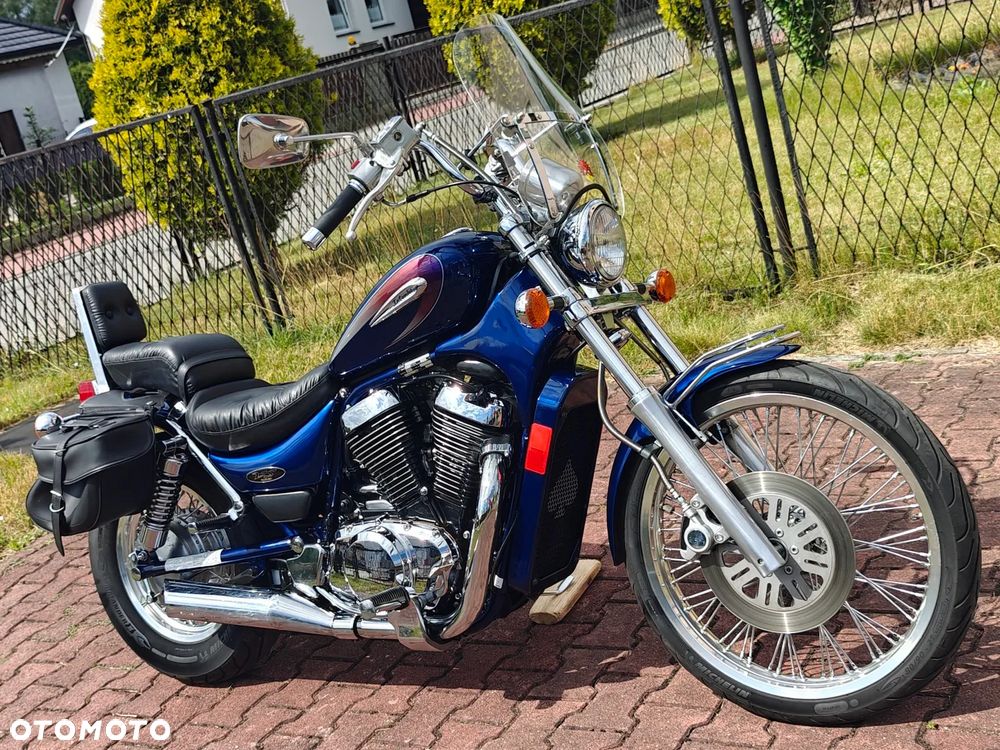 Suzuki Intruder - 14