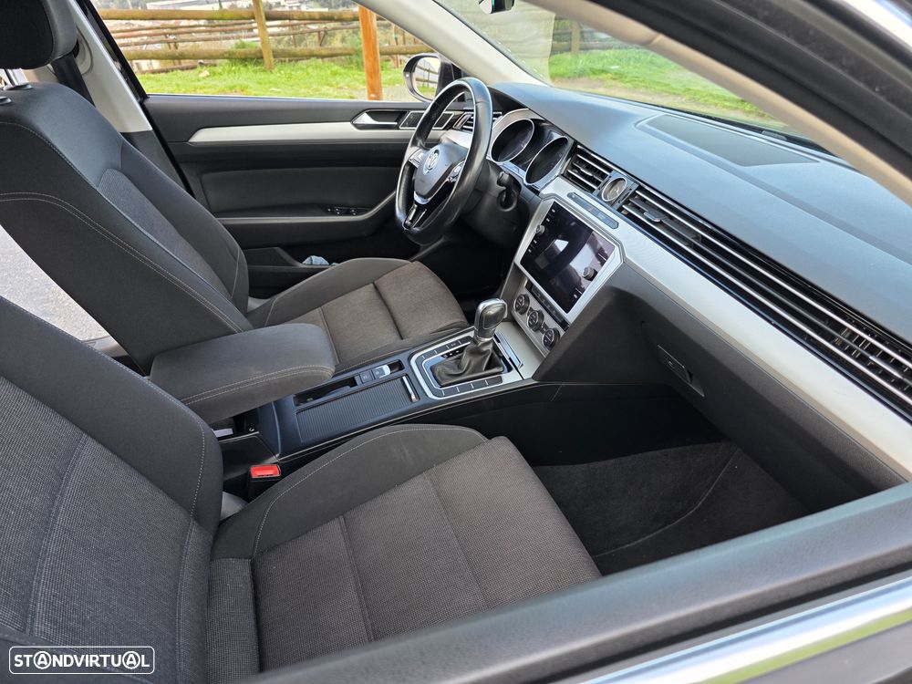 VW Passat Variant 2.0 TDI Confortline DSG - 6