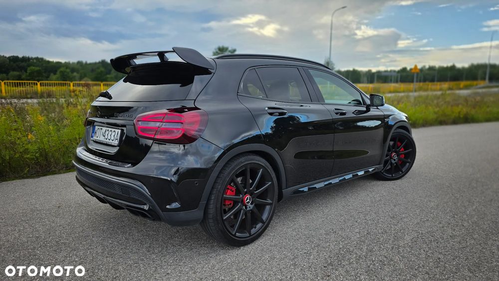 Mercedes-Benz GLA 45 AMG 4-Matic - 11