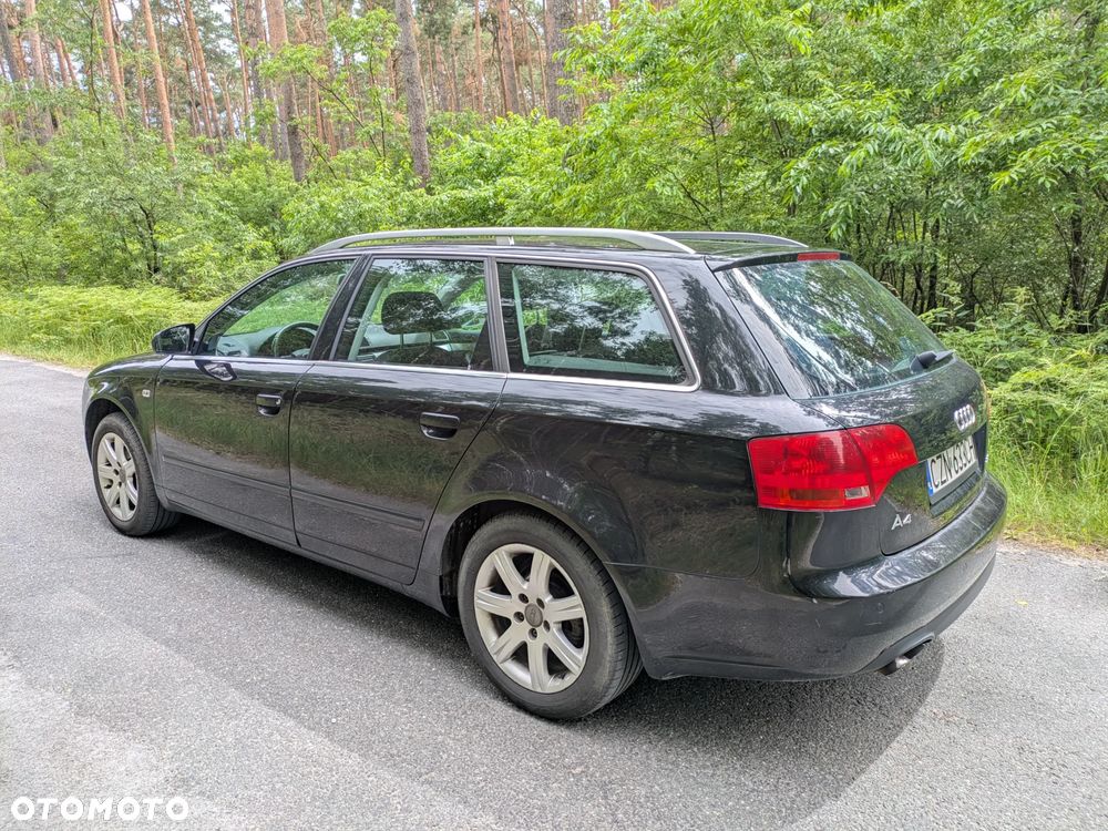 Audi A4 Avant 2.0 TDI DPF - 9