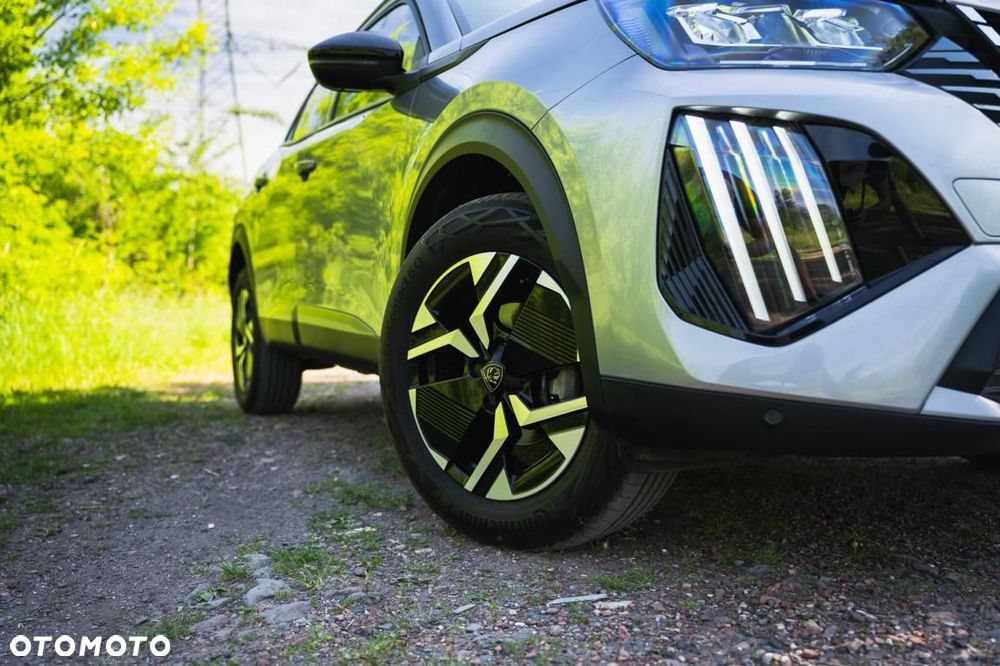 Peugeot 2008 - 12