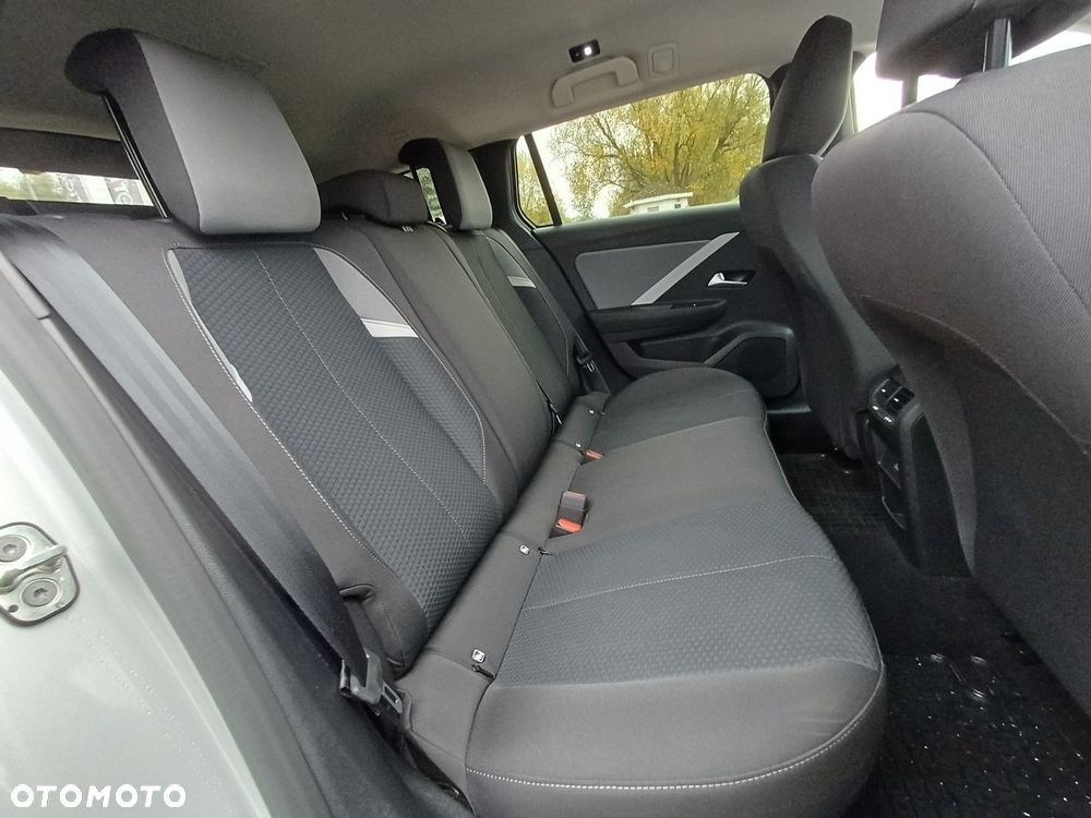 Opel Astra - 33