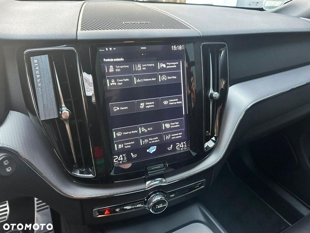 Volvo XC 60 D5 SCR AWD R-Design - 16