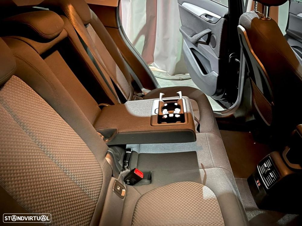 BMW X1 25 e xDrive - 13