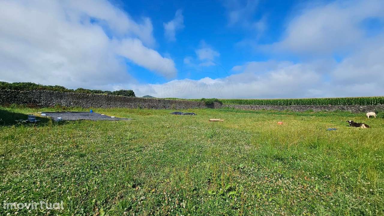 Terreno  para venda - Grande imagem: 2/4