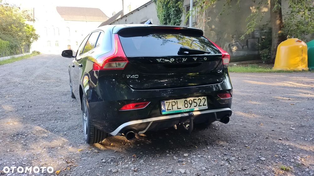Volvo V40 D4 Drive-E R-Design Momentum - 8
