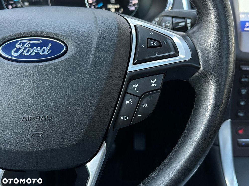 Ford S-Max - 19