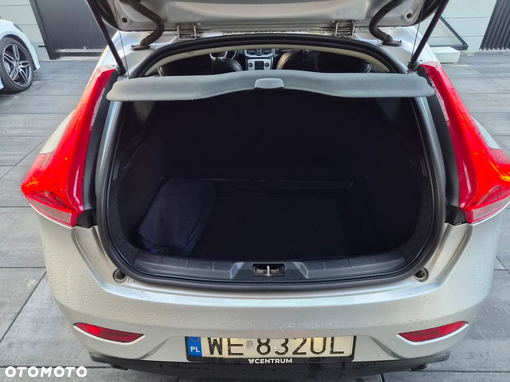 Volvo V40 T4 Ocean Race - 14