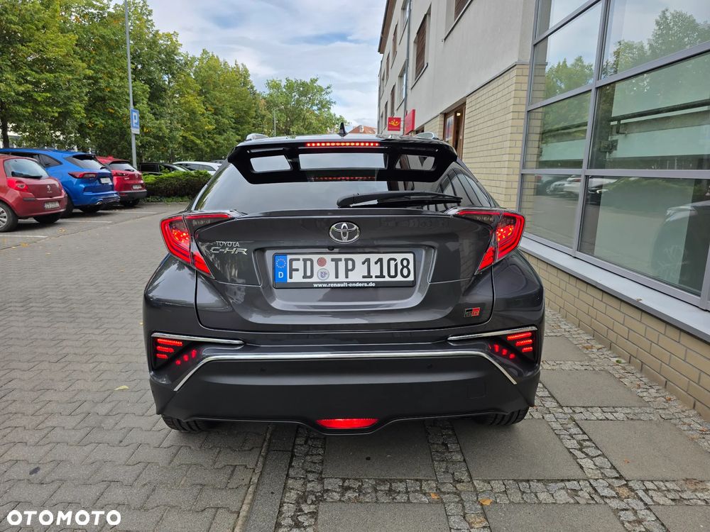 Toyota C-HR - 6