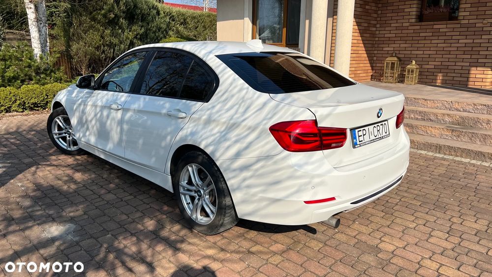 BMW Seria 3 320i xDrive - 3