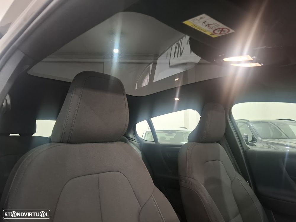 Volvo C40 Recharge 82 kWh Single M. Extended Range RWD Ultimate - 39