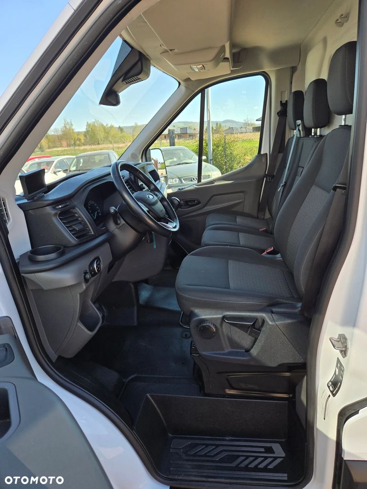 Ford Transit - 12