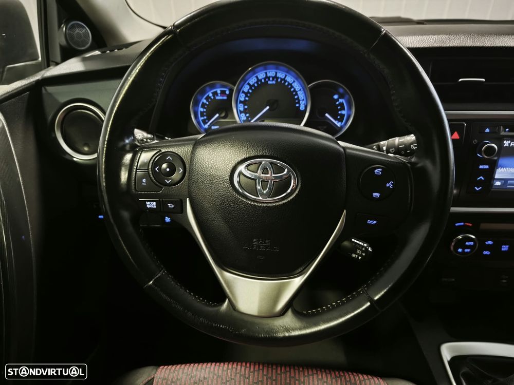 Toyota Auris Touring Sports 1.4 D-4D Active - 3