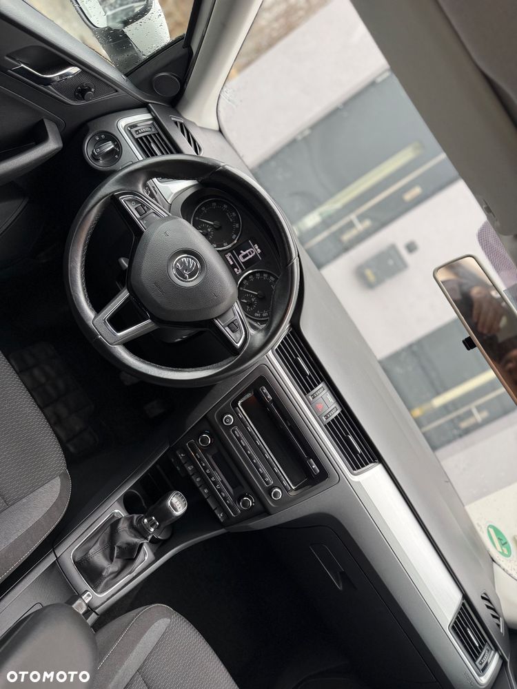 Skoda RAPID 1.2 TSI Ambition Green tec - 13