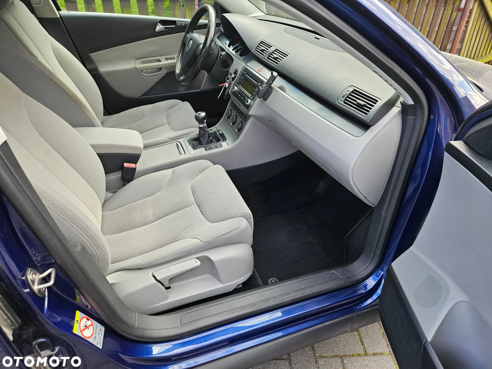Volkswagen Passat 2.0 FSI Comfortline - 5