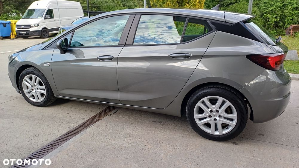 Opel Astra 1.6 D Start/Stop Innovation - 11