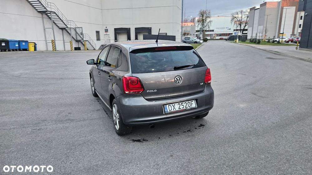Volkswagen Polo 1.4 16V Comfortline - 13