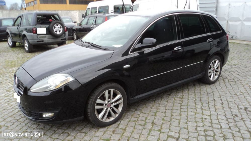 Fiat Croma 1.9 Multijet 5P 2008 - Para Peças - 2