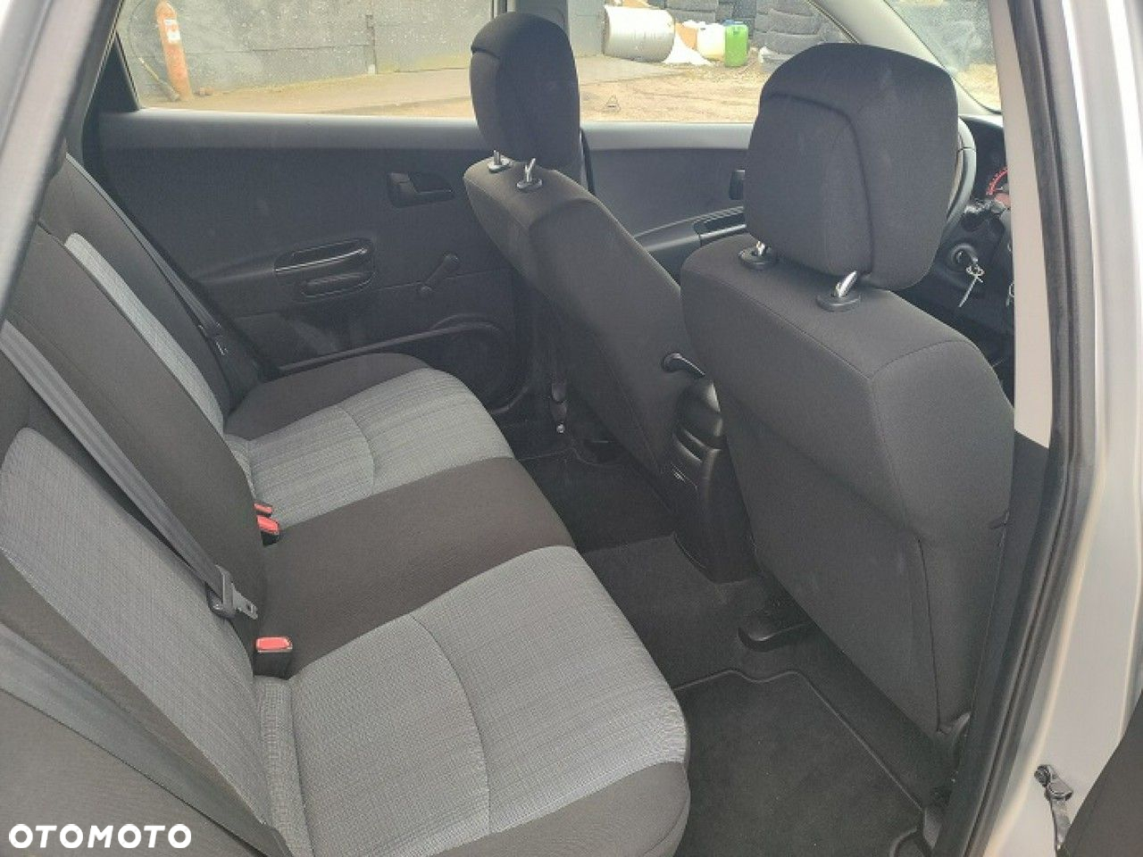Kia Ceed - 14