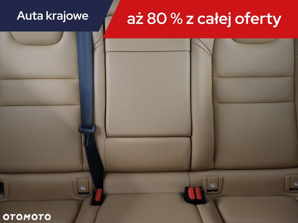 Volvo V60 Cross Country - 12