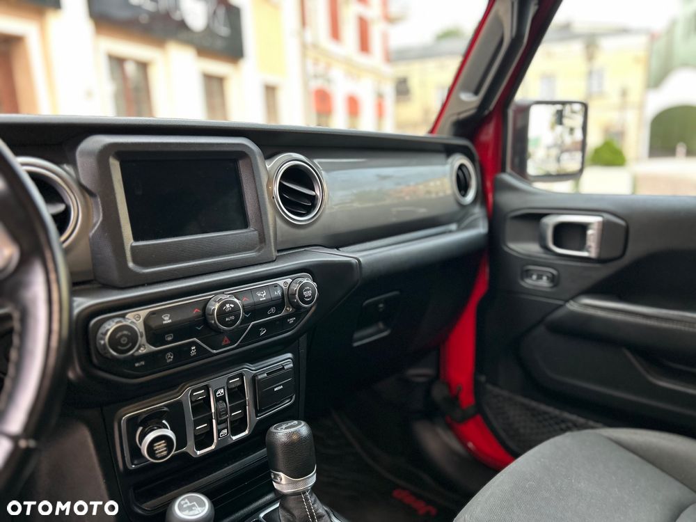 Jeep Wrangler 2.0 T-GDI Hardtop AWD Automatik Sahara - 11