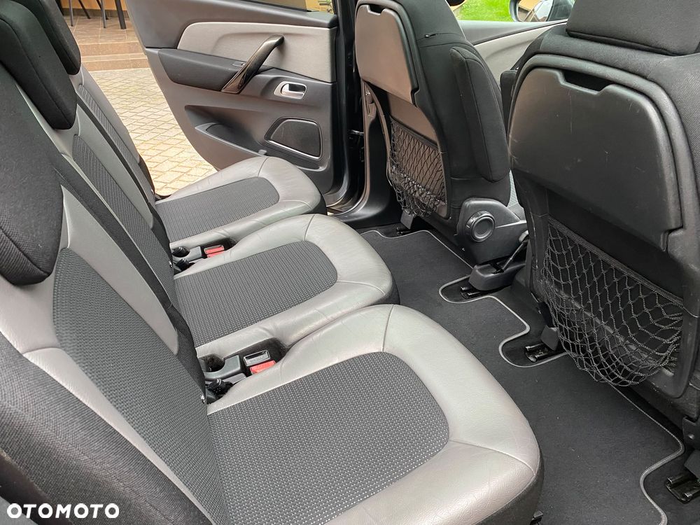 Citroën C4 Picasso - 11