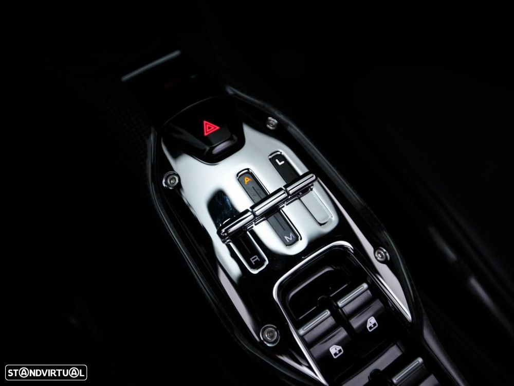 Ferrari SF90 Spider - 18