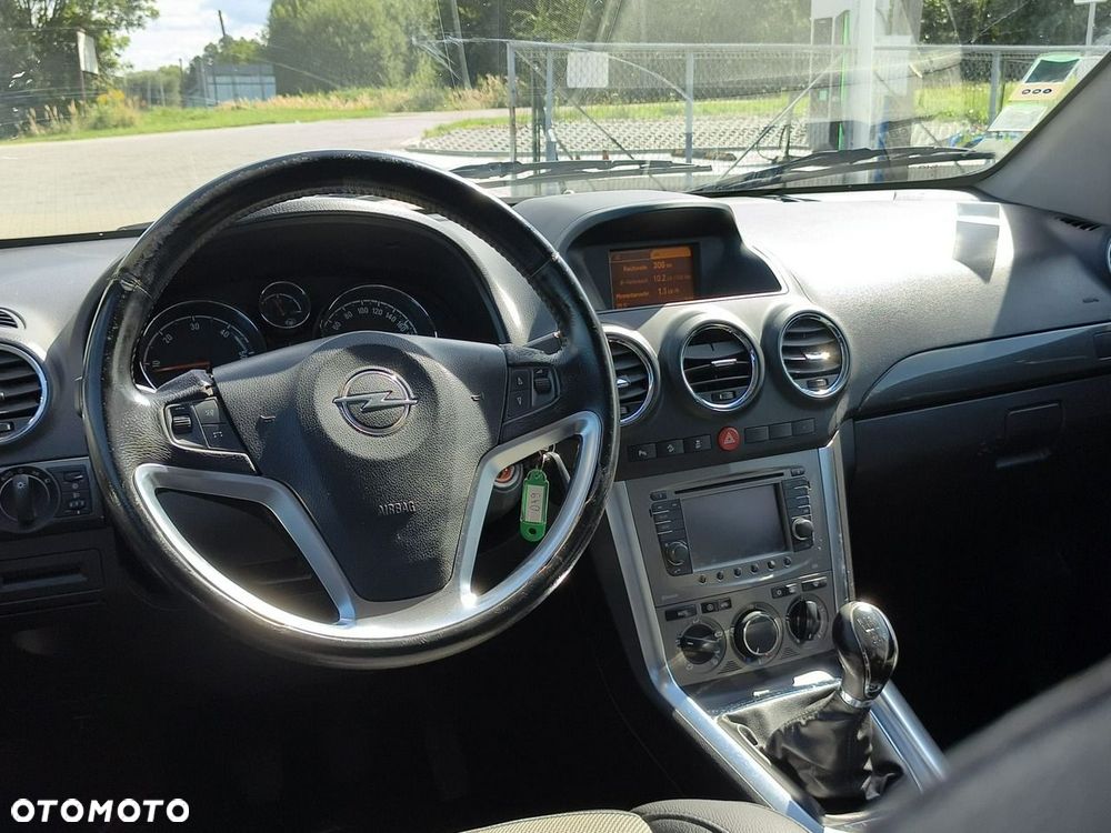 Opel Antara - 10