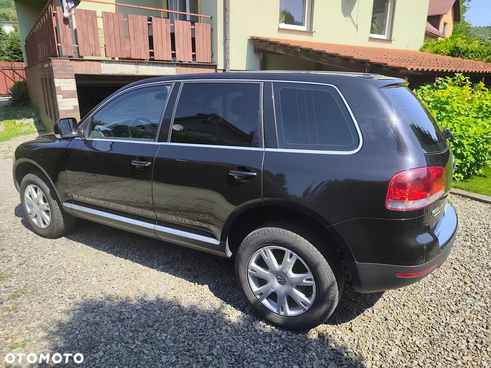 Volkswagen Touareg 2.5 R5 TDI Tiptr - 4