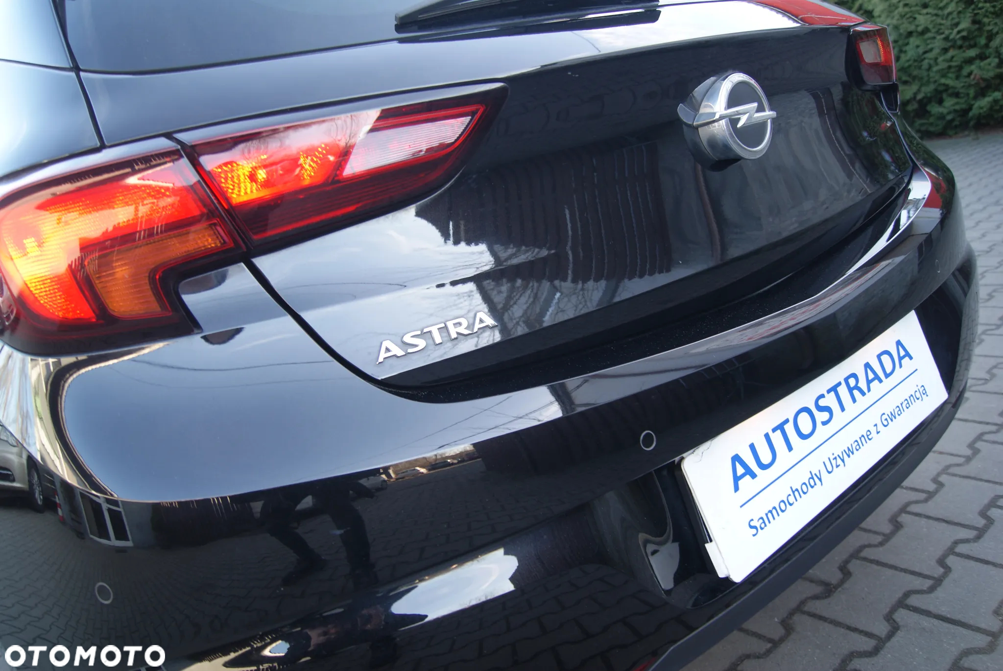 Opel Astra V 1.2 T GS Line S&S - 10