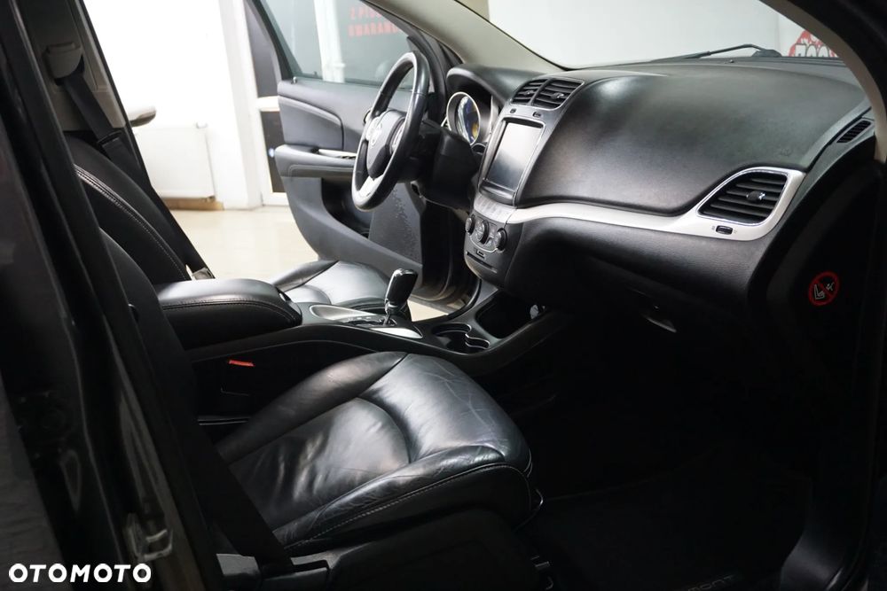 Fiat Freemont 2.0 Multijet 16V DPF Automatik Allrad Black Code - 23