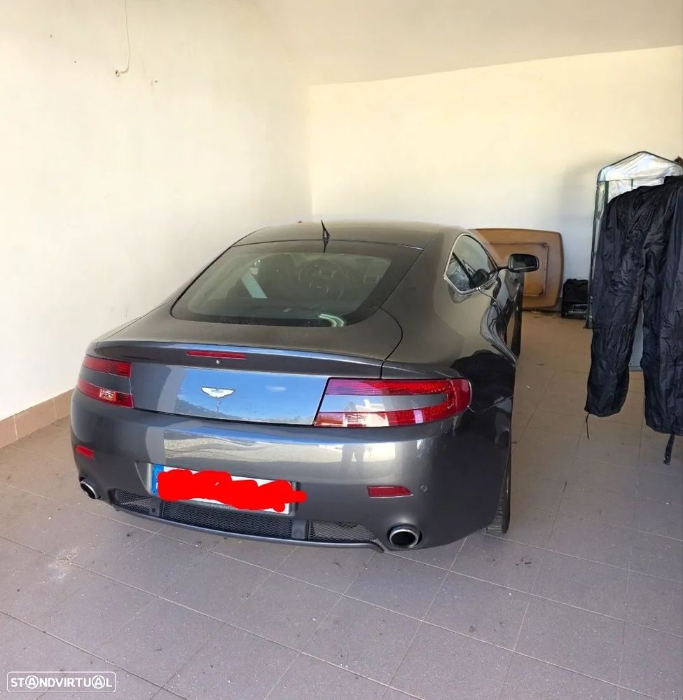 Aston Martin Vantage Coupe - 15