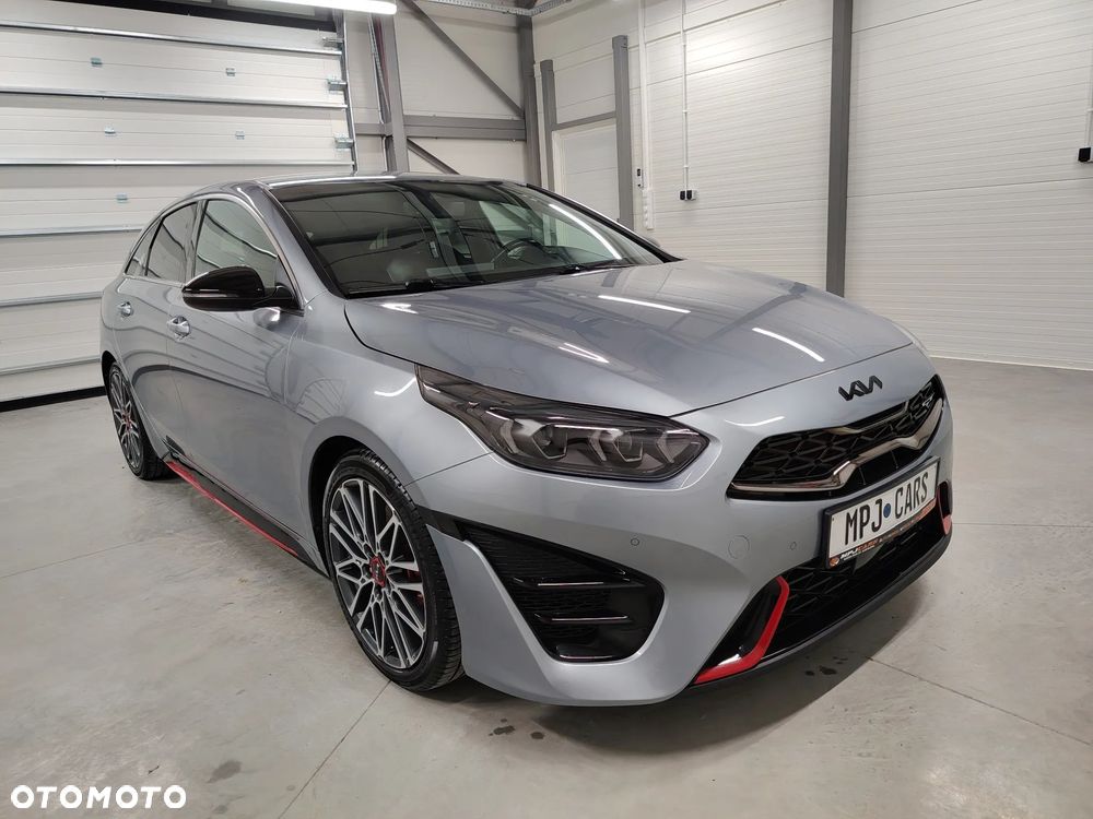 Kia ProCeed 1.6 T-GDI DCT7 OPF GT - 17