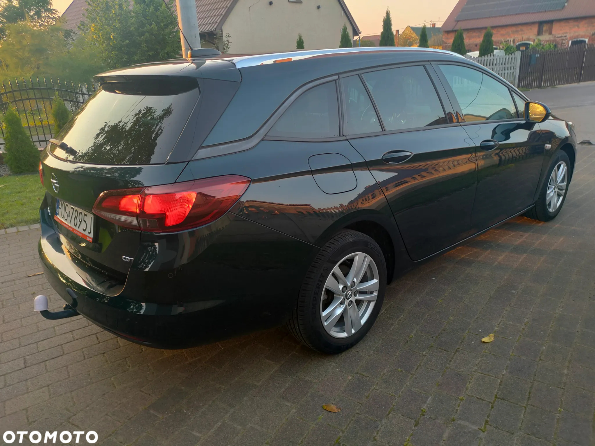 Opel Astra 1.6 D (CDTI) Sports Tourer Innovation - 4